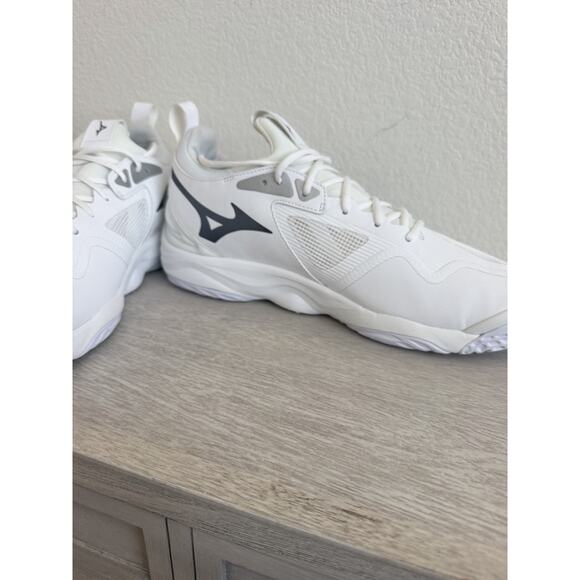 Mizuno Wave Momentum 3 Volleyball Shoes Mens 13 White V1GA231286 main image 12